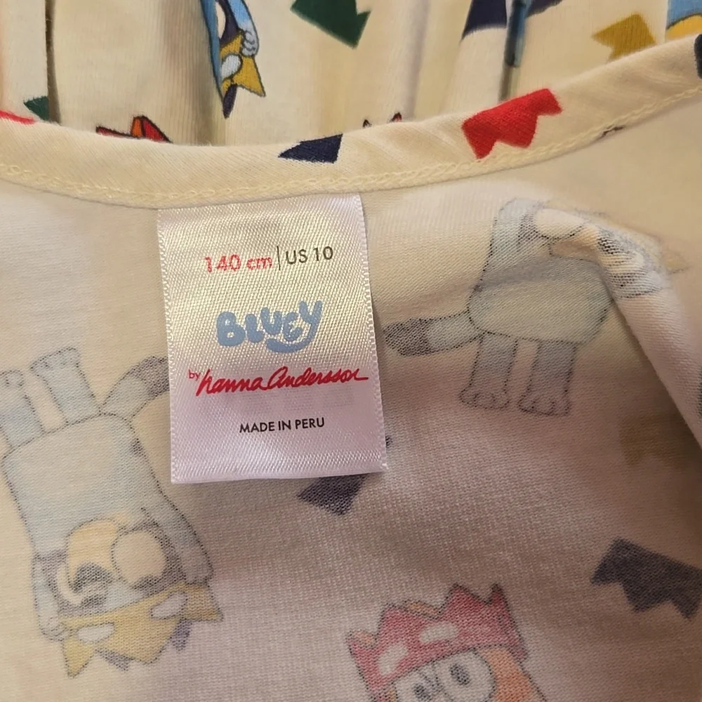 Hanna Andersson Cream Kids Top with Bluey and Red Character Print